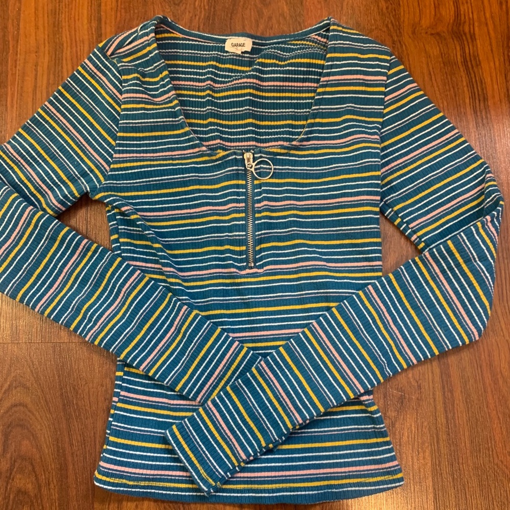 Garage long sleeve top